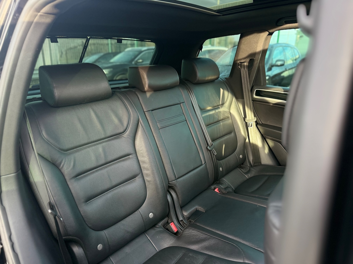 Used Volkswagen Touareg 2016 for sale - 76934267: Photo 30