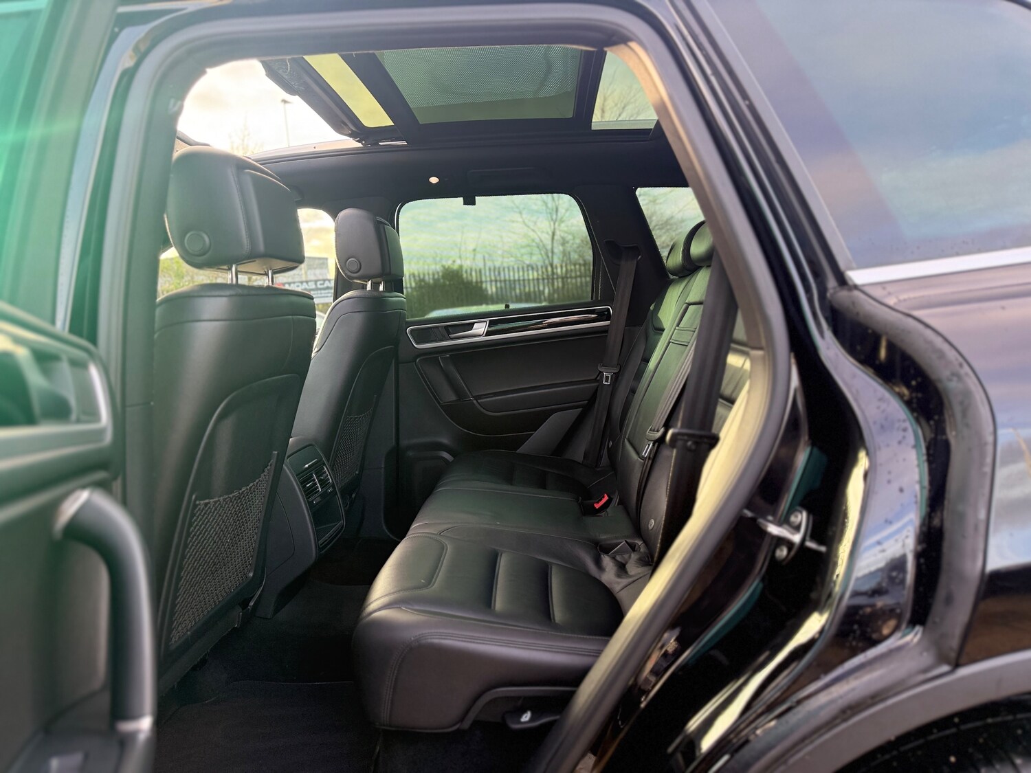 Used Volkswagen Touareg 2016 for sale - 76934267: Photo 32