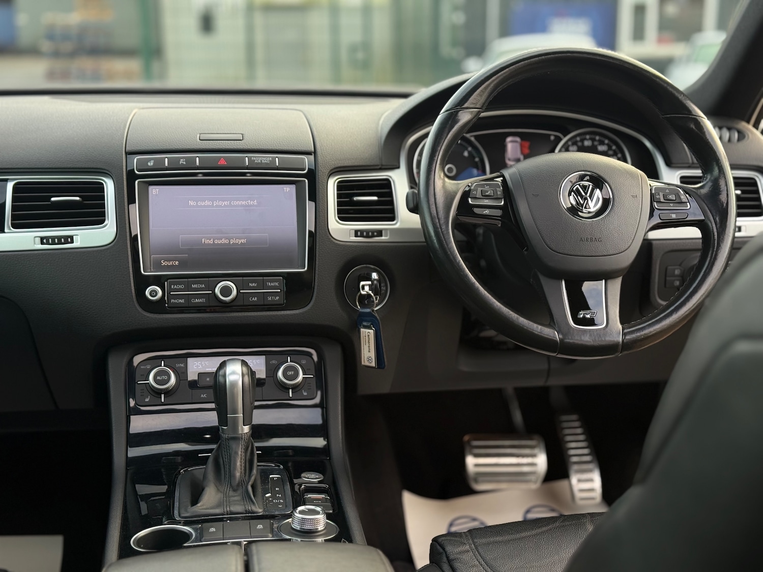 Used Volkswagen Touareg 2016 for sale - 76934267: Photo 4