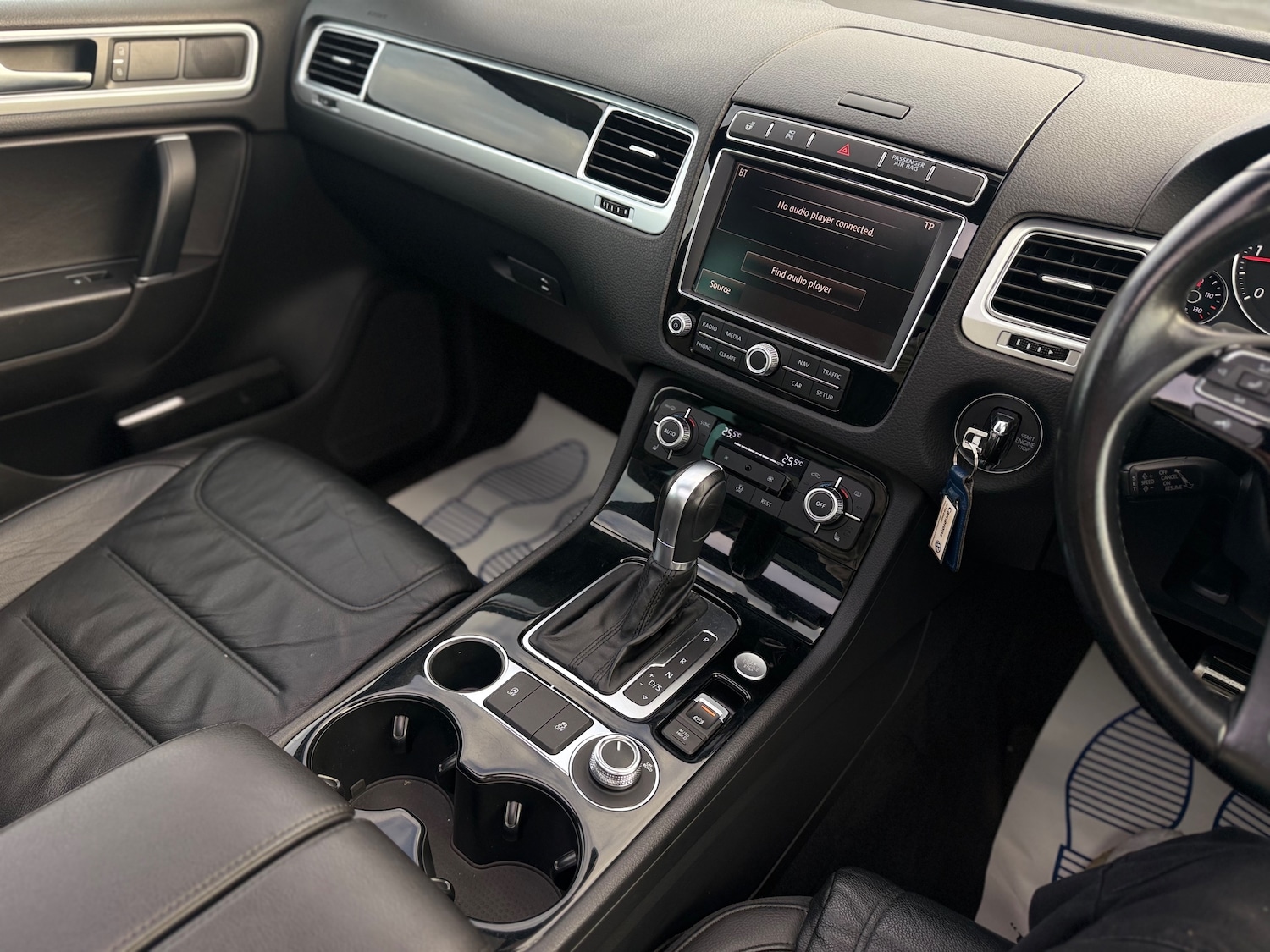 Used Volkswagen Touareg 2016 for sale - 76934267: Photo 40