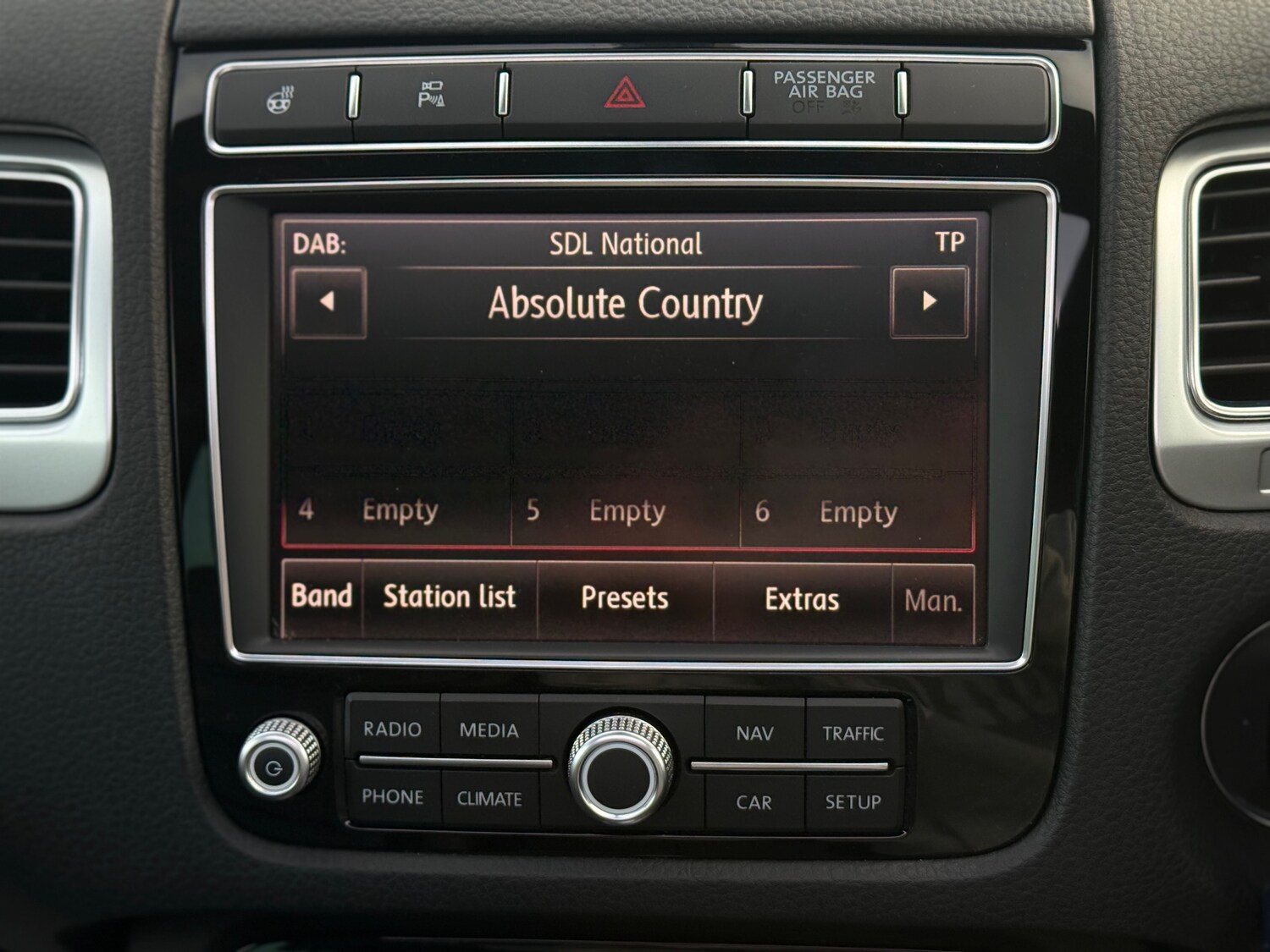 Used Volkswagen Touareg 2016 for sale - 76934267: Photo 41