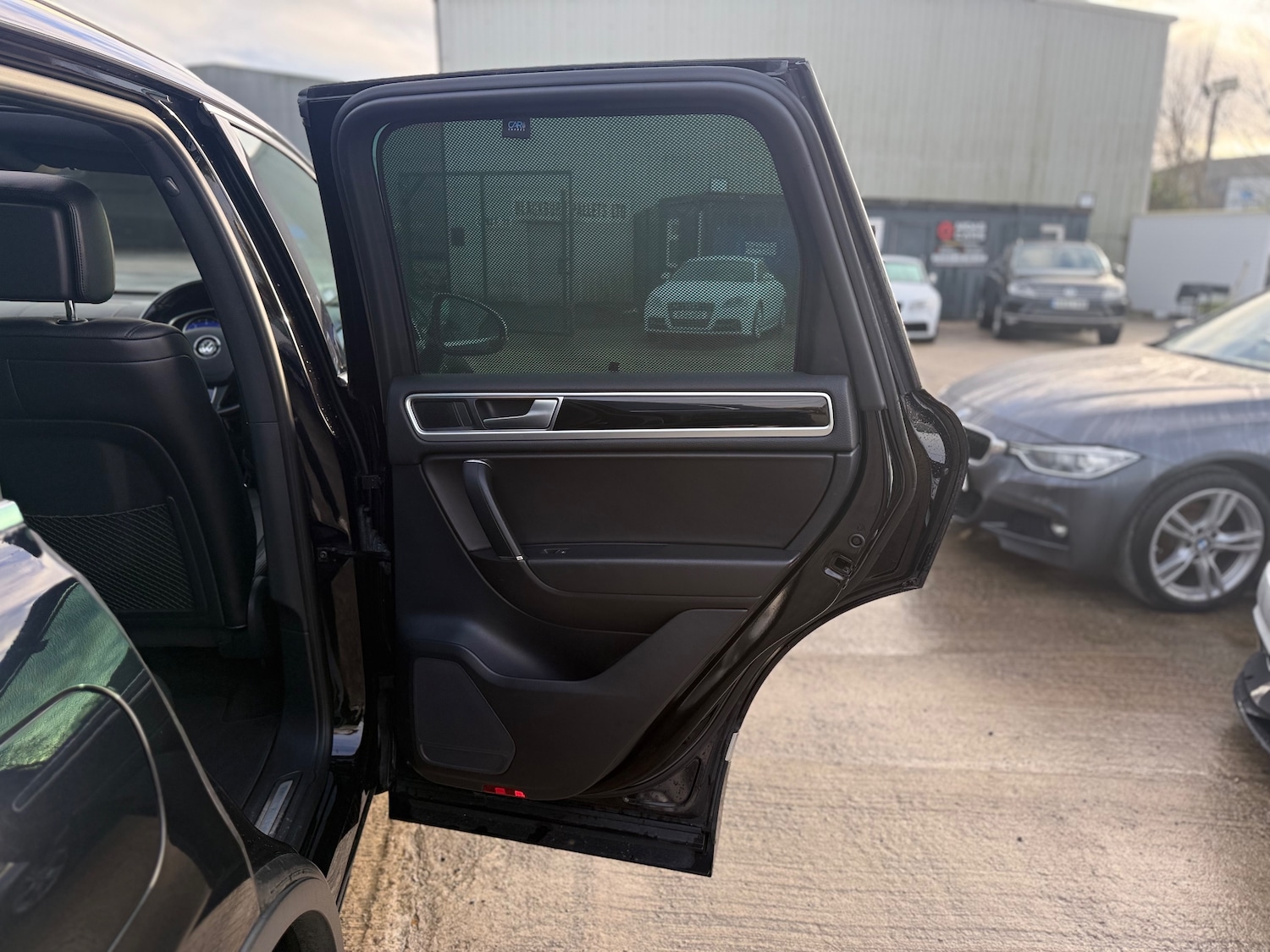 Used Volkswagen Touareg 2016 for sale - 76934267: Photo 57