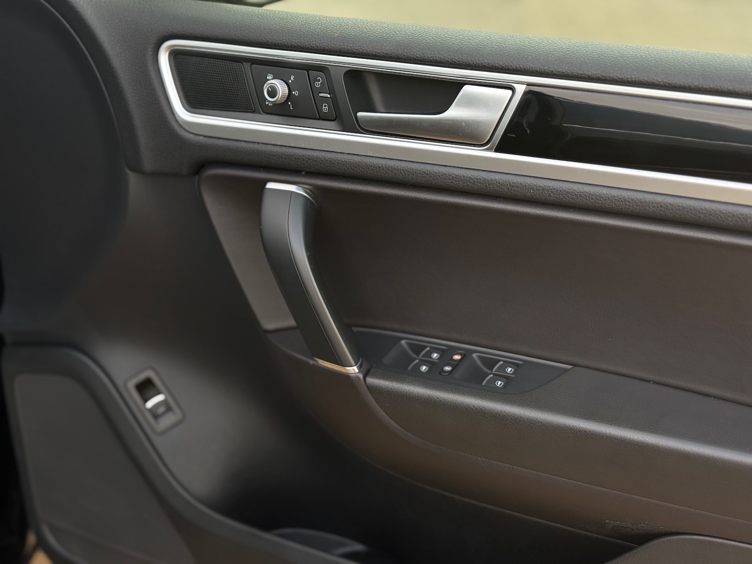 Used Volkswagen Touareg 2016 for sale - 76934267: Photo 60