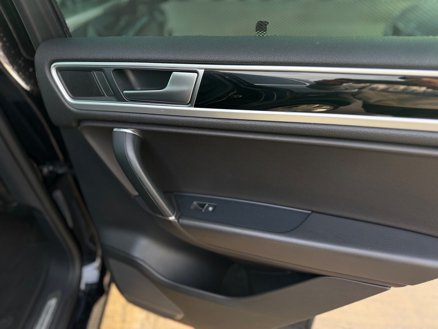 Used Volkswagen Touareg 2016 for sale - 76934267: Photo 61