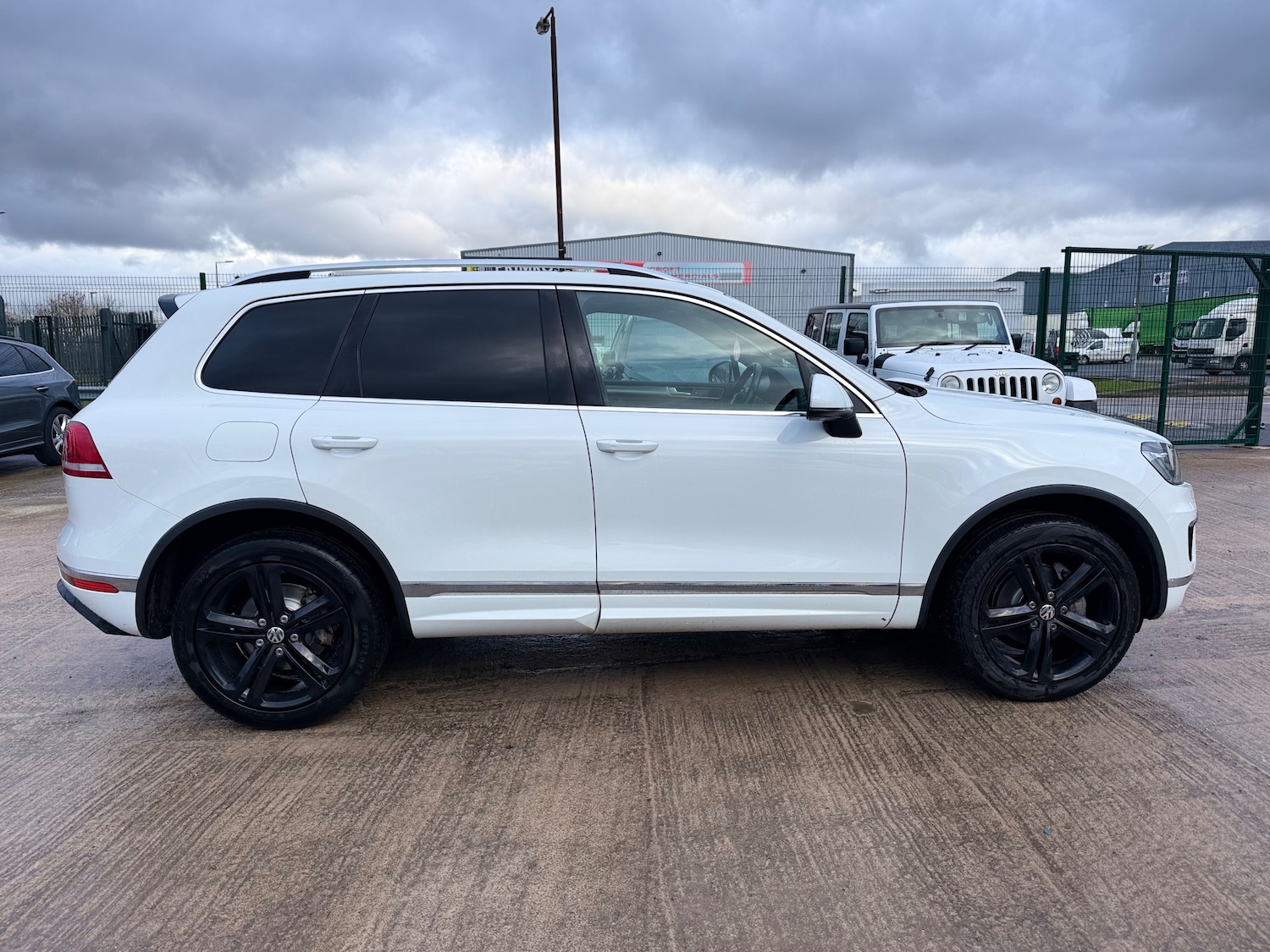 Used Volkswagen Touareg for sale - 77394200: Photo 13