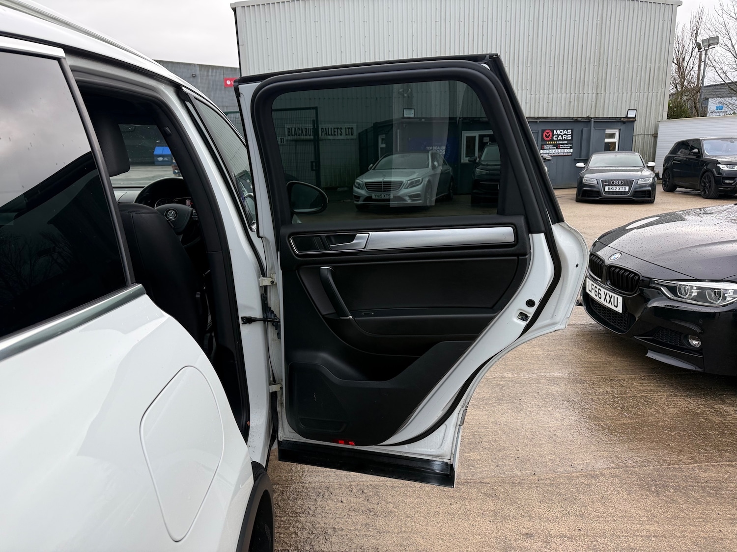 Used Volkswagen Touareg for sale - 77394200: Photo 53