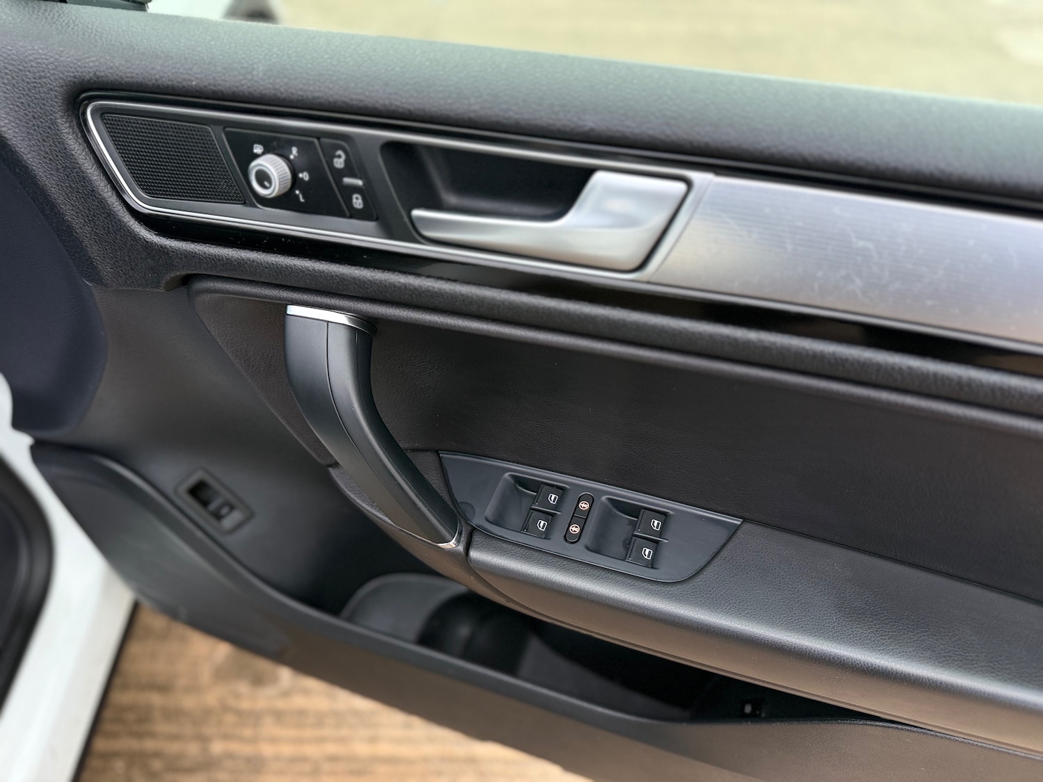 Used Volkswagen Touareg for sale - 77394200: Photo 56