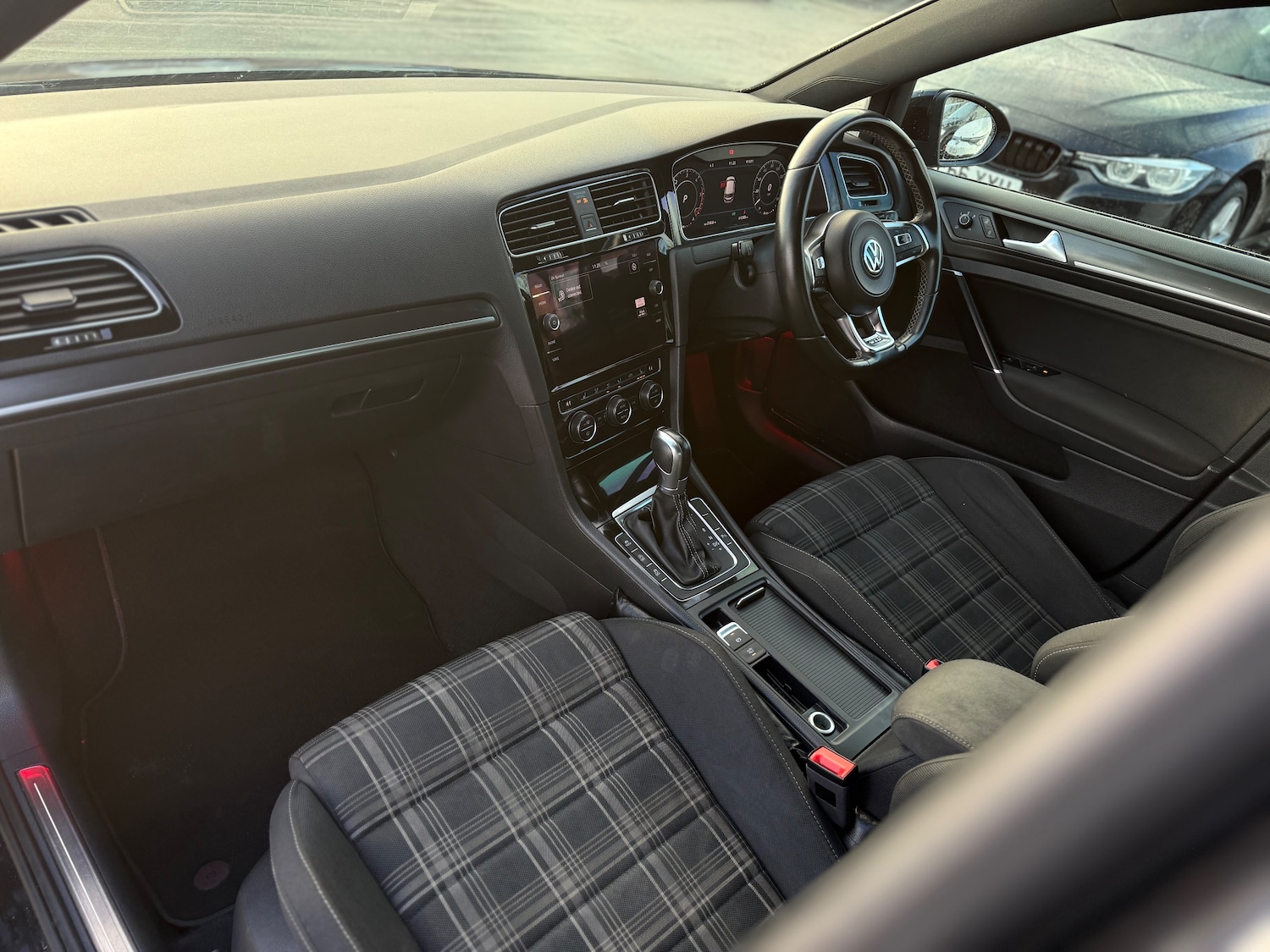 Used Volkswagen Golf 2017 for sale - 77378259: Photo 21