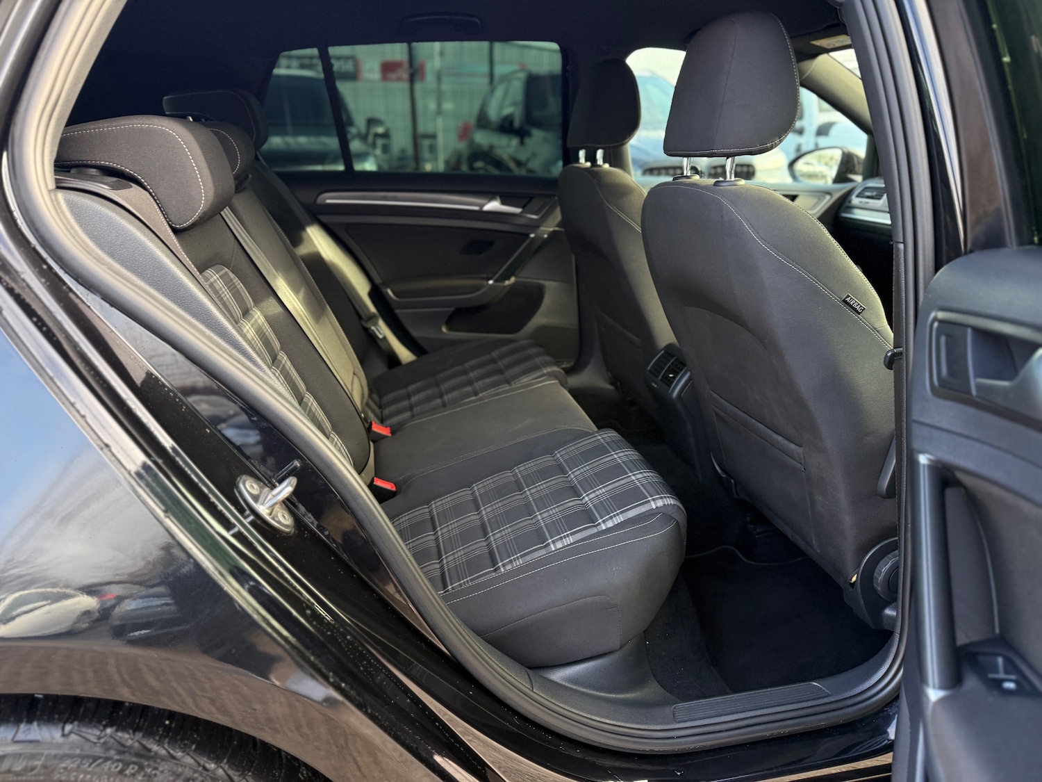 Used Volkswagen Golf 2017 for sale - 77378259: Photo 25