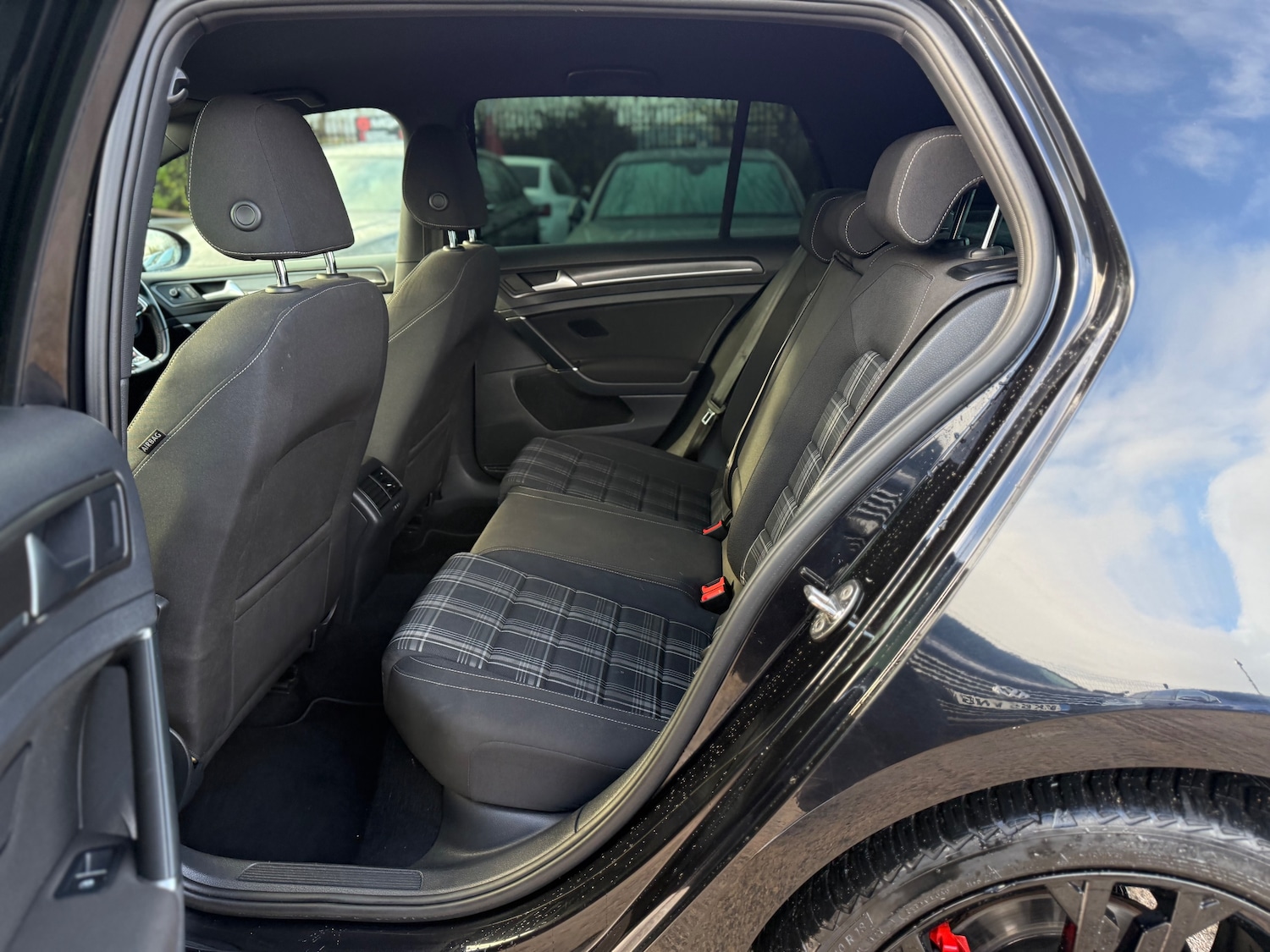 Used Volkswagen Golf 2017 for sale - 77378259: Photo 29