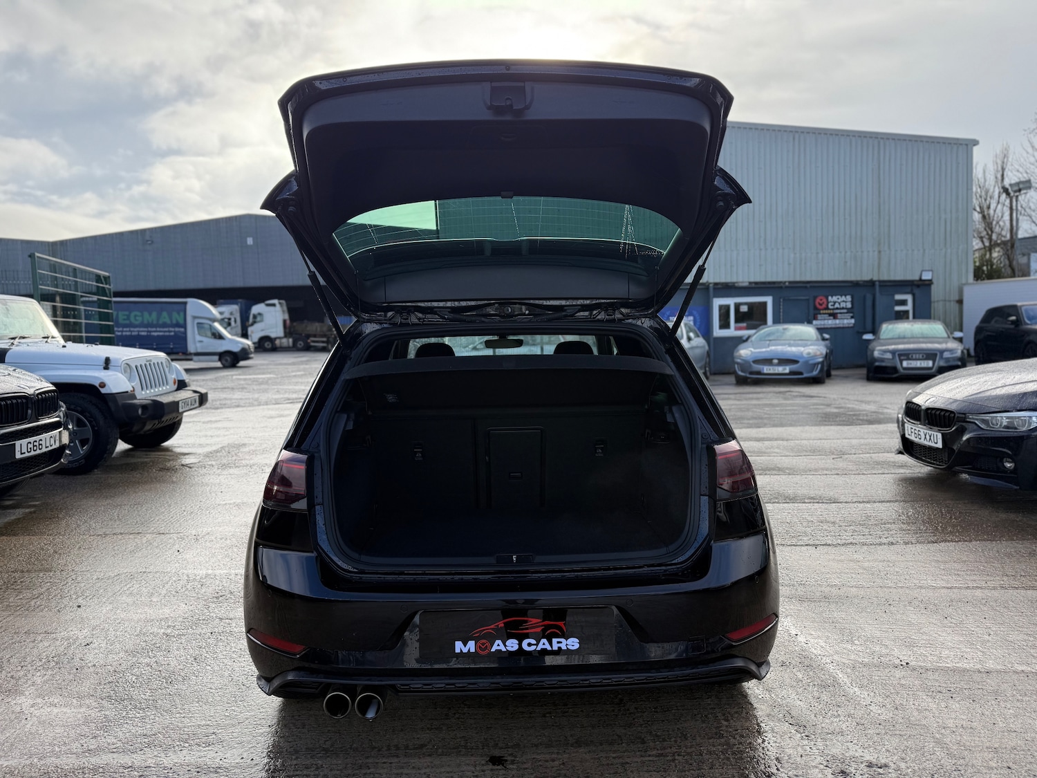 Used Volkswagen Golf 2017 for sale - 77378259: Photo 31