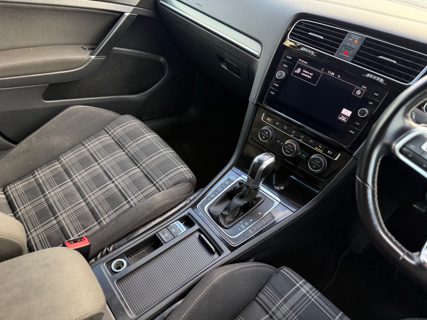 Used Volkswagen Golf 2017 for sale - 77378259: Photo 35