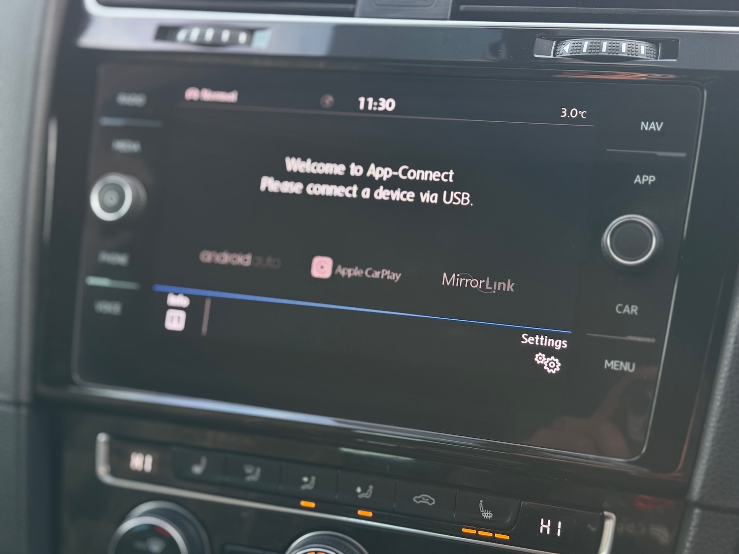 Used Volkswagen Golf 2017 for sale - 77378259: Photo 43