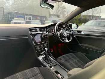 Used Volkswagen Golf 2017 for sale - 77378259: Photo