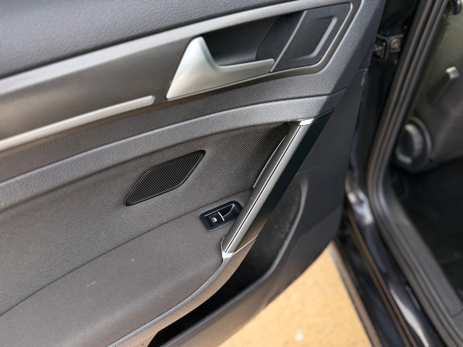 Used Volkswagen Golf 2017 for sale - 77378259: Photo 61