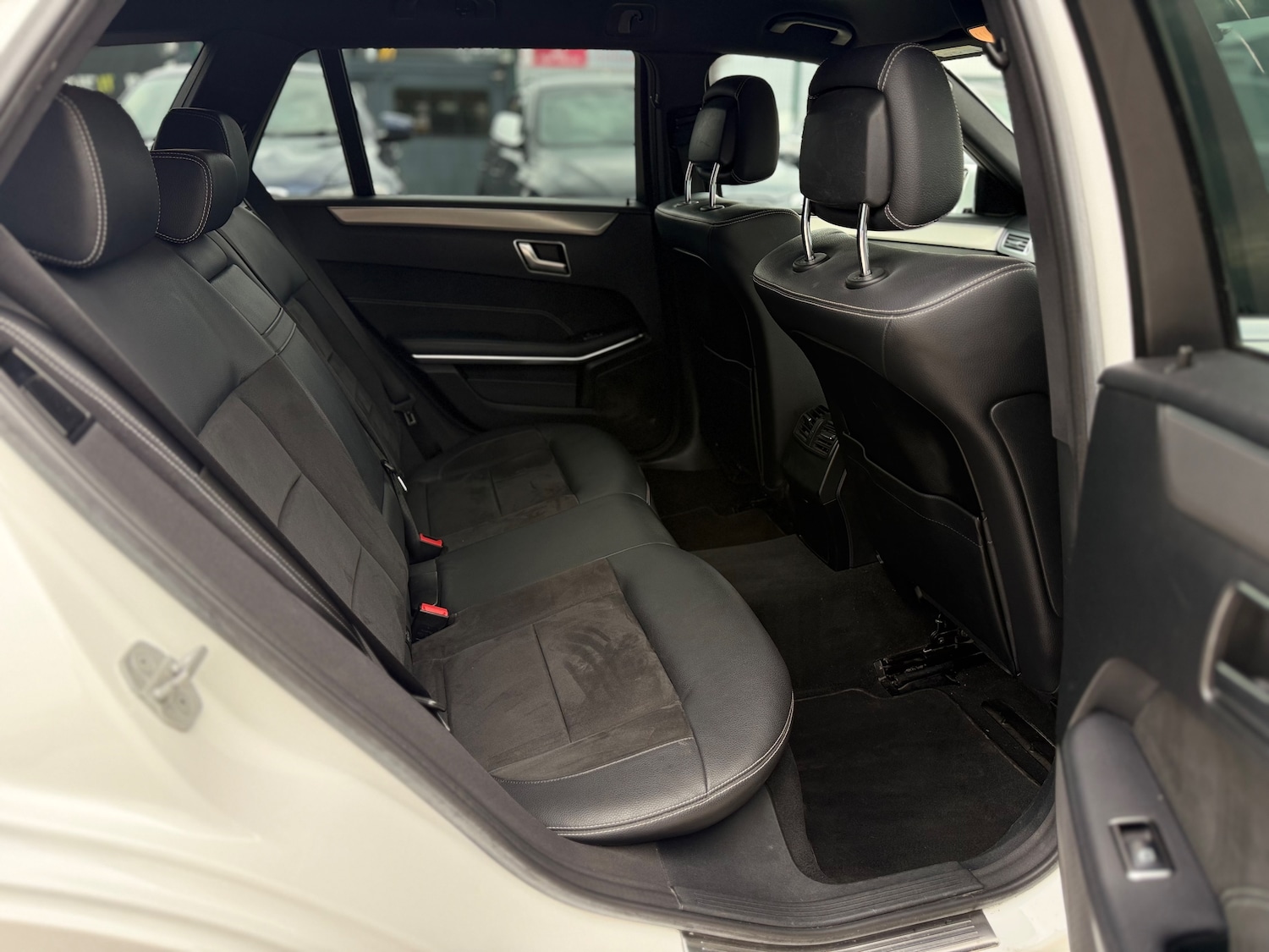 Used Mercedes-Benz E-Class 2015 for sale - 76120139: Photo 25