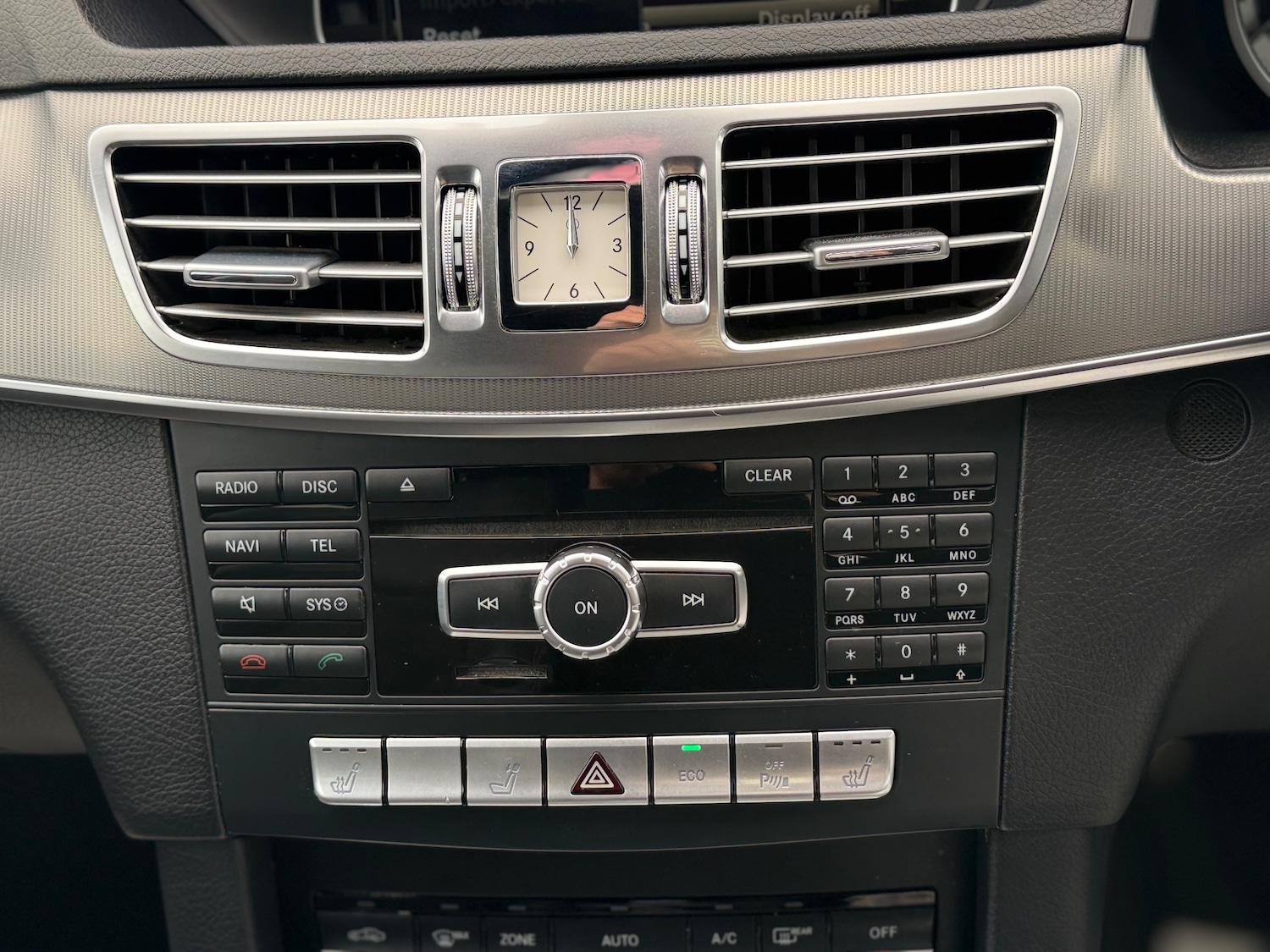 Used Mercedes-Benz E-Class 2015 for sale - 76120139: Photo 46