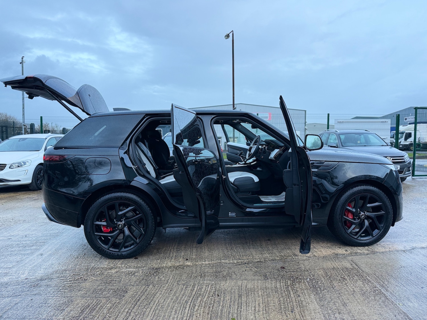 Used Land Rover Range Rover Sport 2025 for sale - 76863058: Photo 17