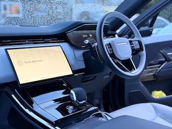 Used Land Rover Range Rover Sport 2025 for sale - 76863058: Photo
