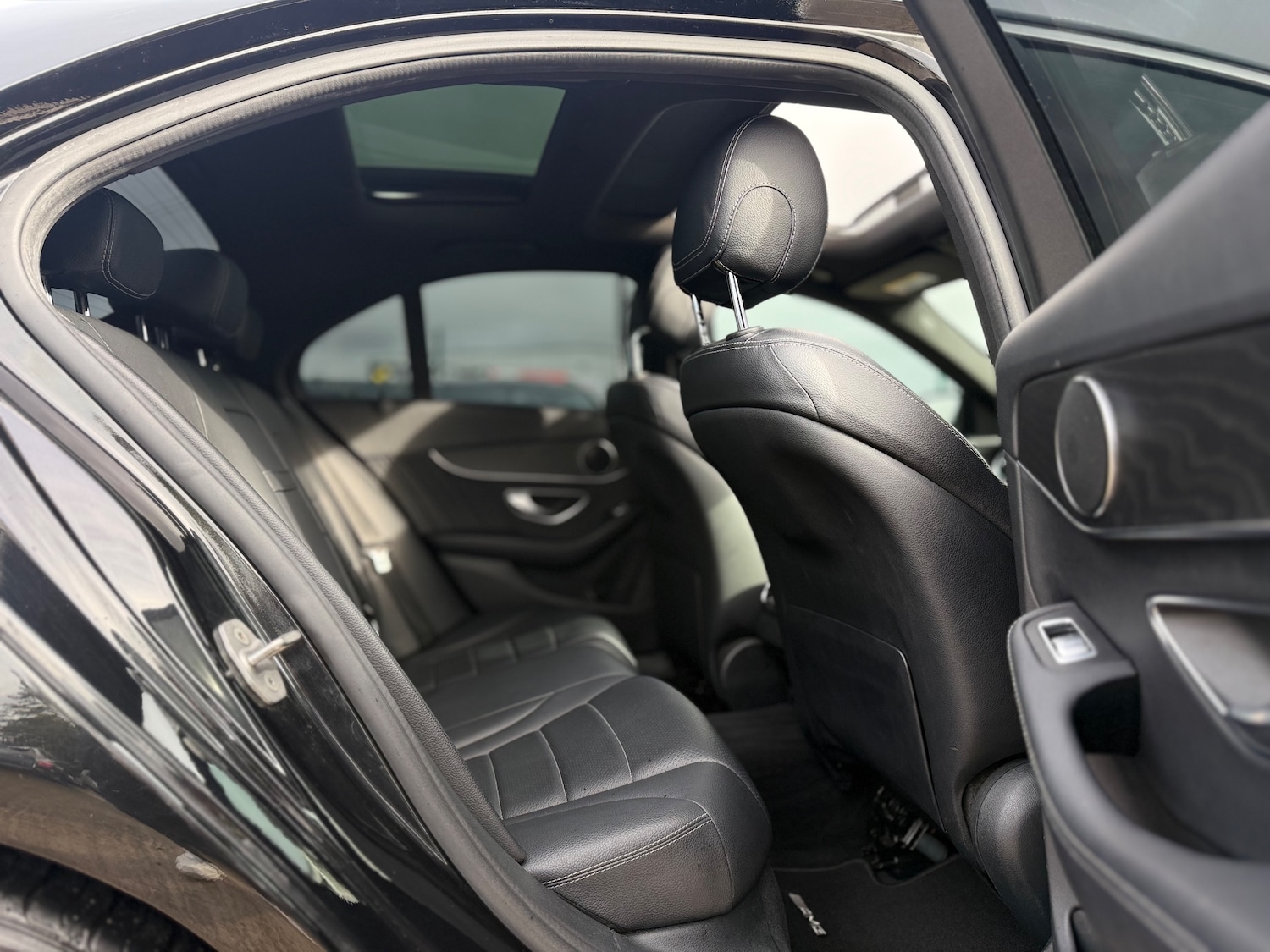 Used Mercedes-Benz C-Class 2016 for sale - 76174157: Photo 36