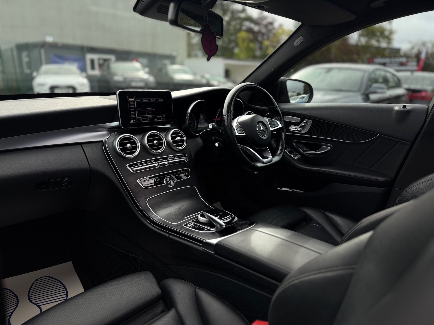 Used Mercedes-Benz C-Class 2016 for sale - 76174157: Photo 4