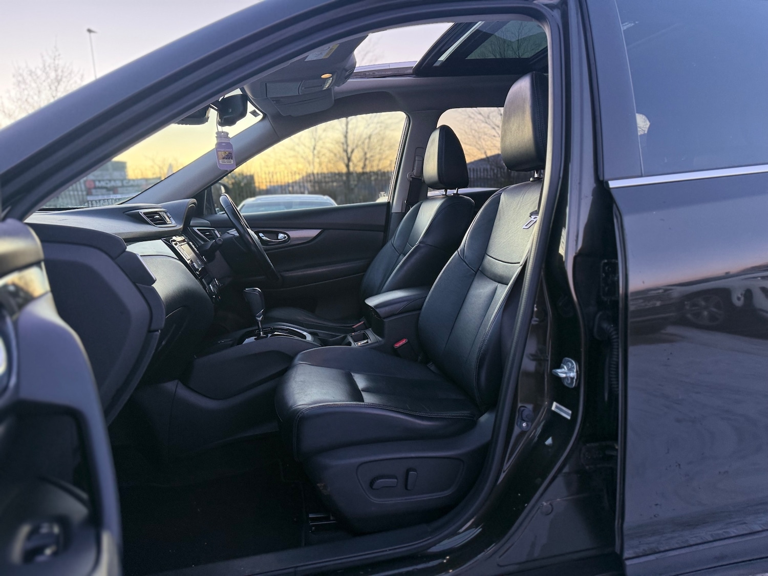 Used Nissan X-Trail 2015 for sale - 77092814: Photo 24