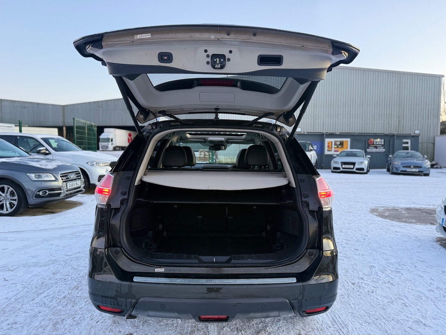 Used Nissan X-Trail 2015 for sale - 77092814: Photo 32