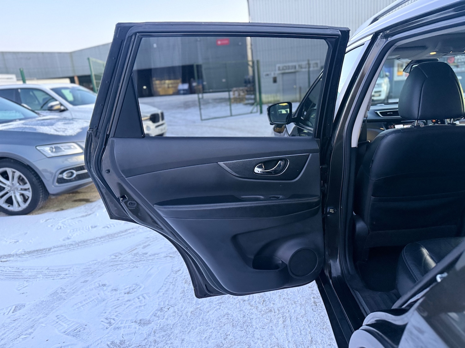 Used Nissan X-Trail 2015 for sale - 77092814: Photo 52