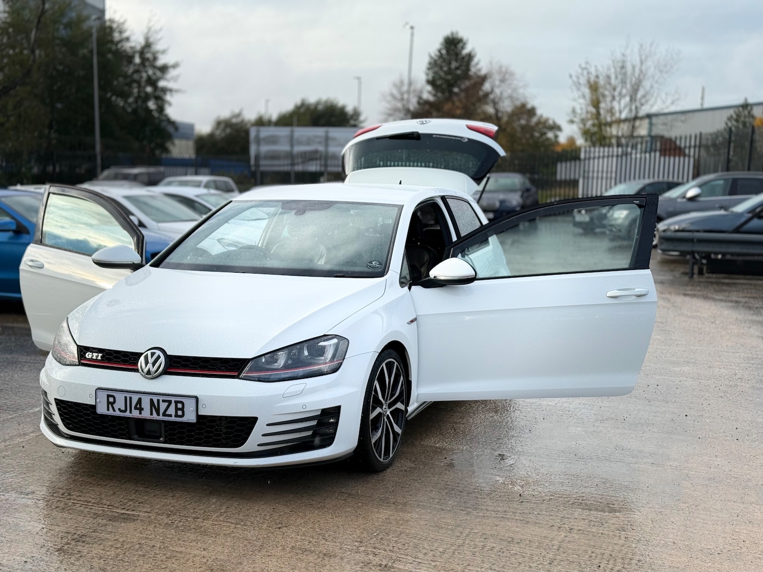 Used Volkswagen Golf 2014 for sale - 76299825: Photo 12