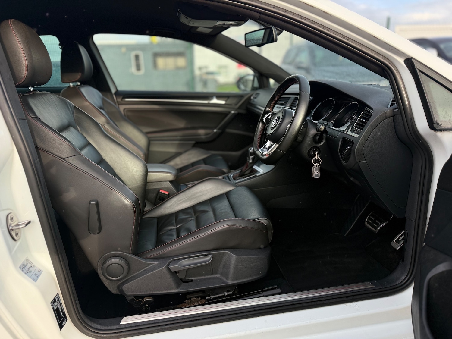 Used Volkswagen Golf 2014 for sale - 76299825: Photo 19