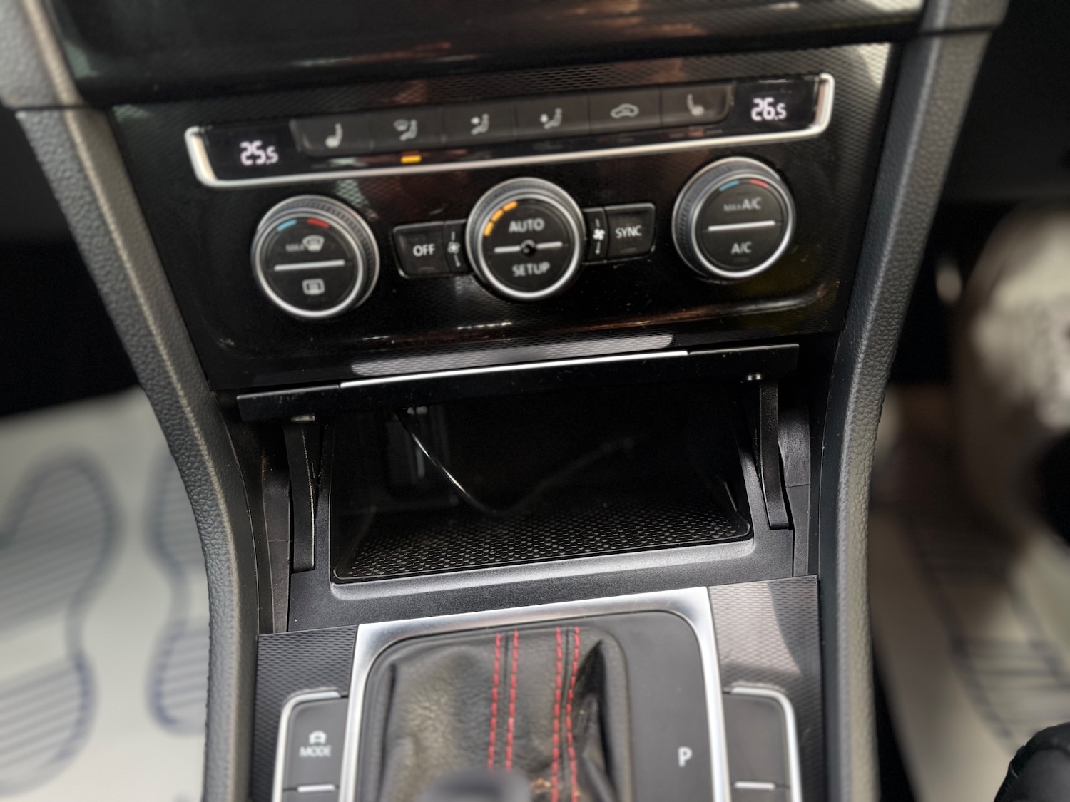 Used Volkswagen Golf 2014 for sale - 76299825: Photo 46