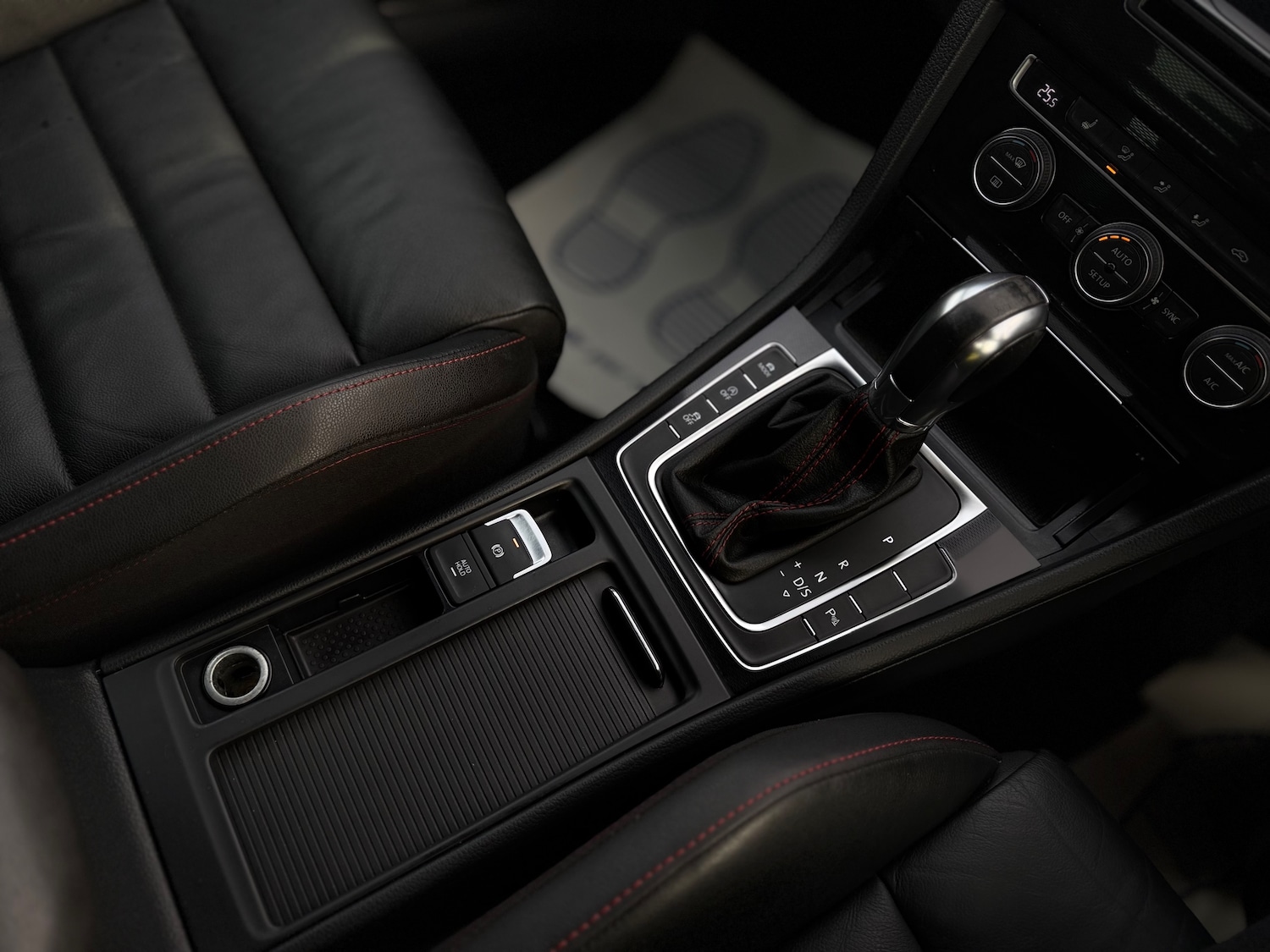 Used Volkswagen Golf 2014 for sale - 76299825: Photo 47