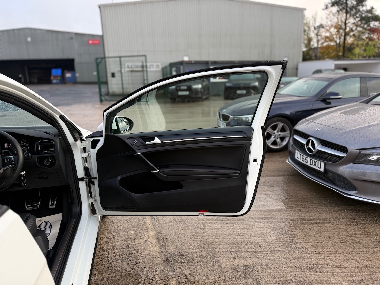 Used Volkswagen Golf 2014 for sale - 76299825: Photo 51