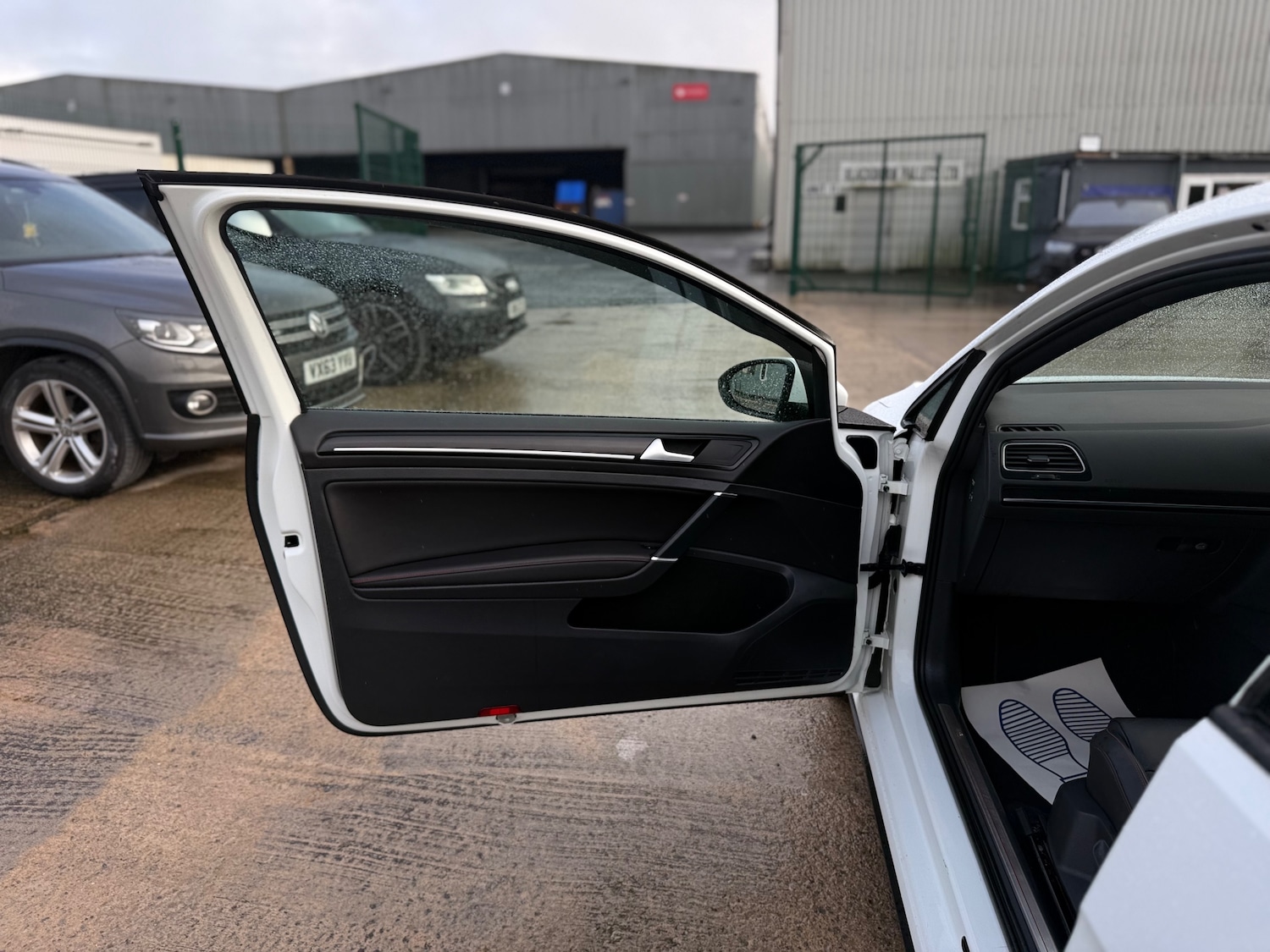 Used Volkswagen Golf 2014 for sale - 76299825: Photo 53