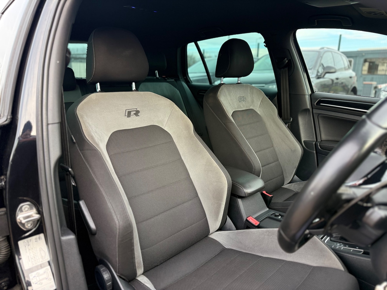 Used Volkswagen Golf 2016 for sale - 77010594: Photo 21