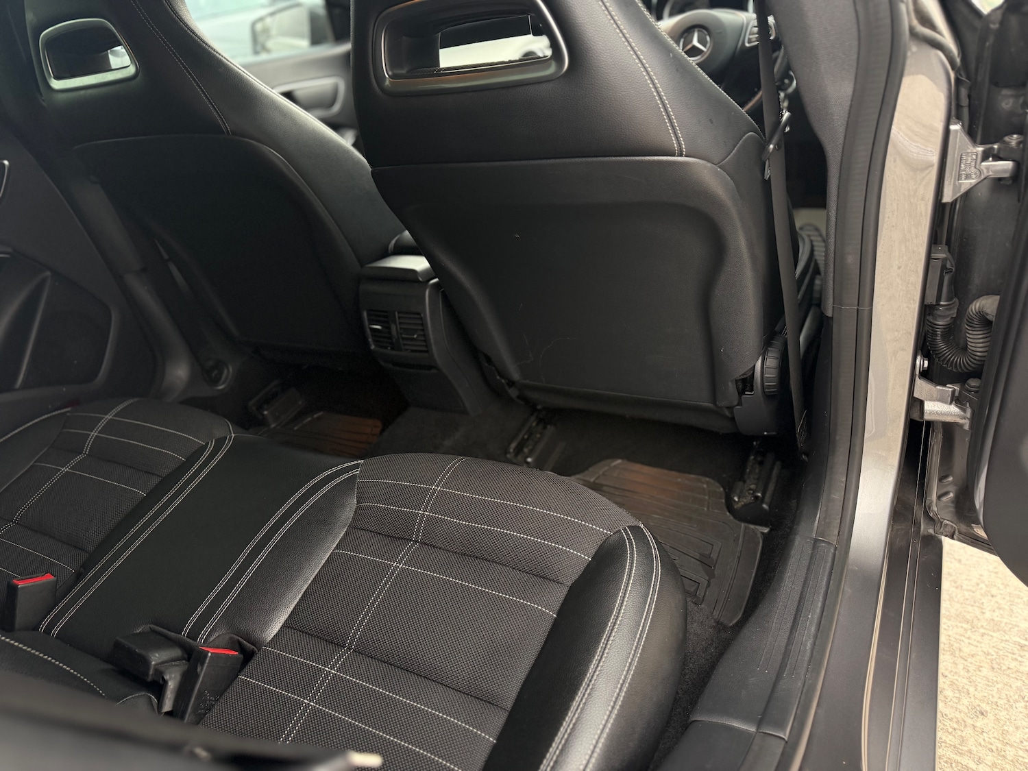 Used Mercedes-Benz CLA 2015 for sale - 76305287: Photo 24