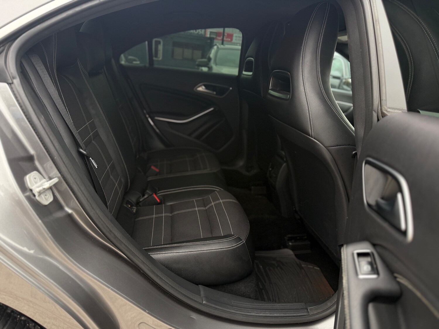Used Mercedes-Benz CLA 2015 for sale - 76305287: Photo 25