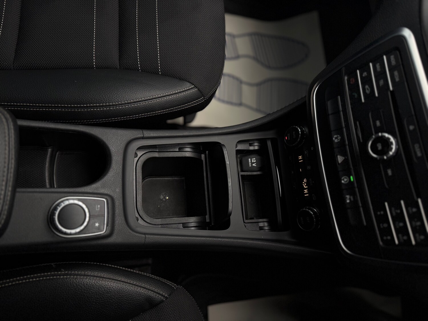 Used Mercedes-Benz CLA 2015 for sale - 76305287: Photo 45