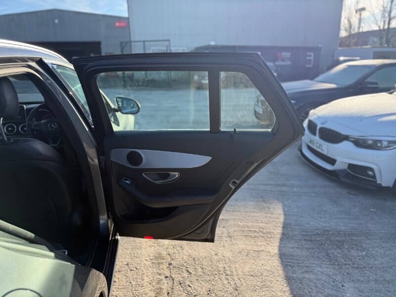 Used Mercedes-Benz C Class 2018 for sale - 76581253: Photo 54