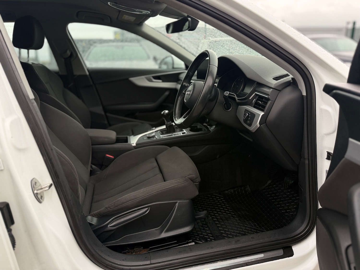 Used Audi A4 Avant 2016 for sale - 76313790: Photo 18