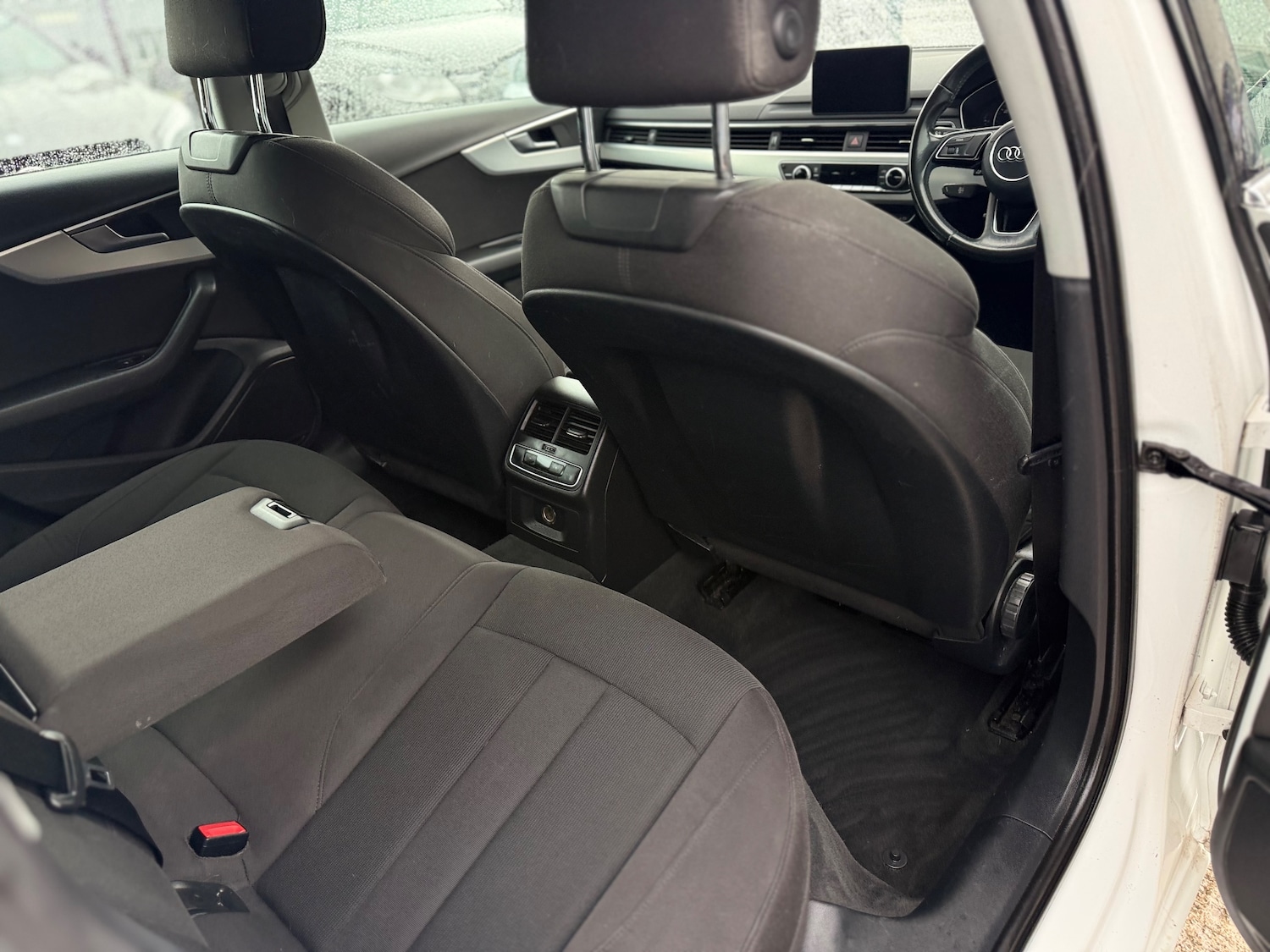 Used Audi A4 Avant 2016 for sale - 76313790: Photo 23