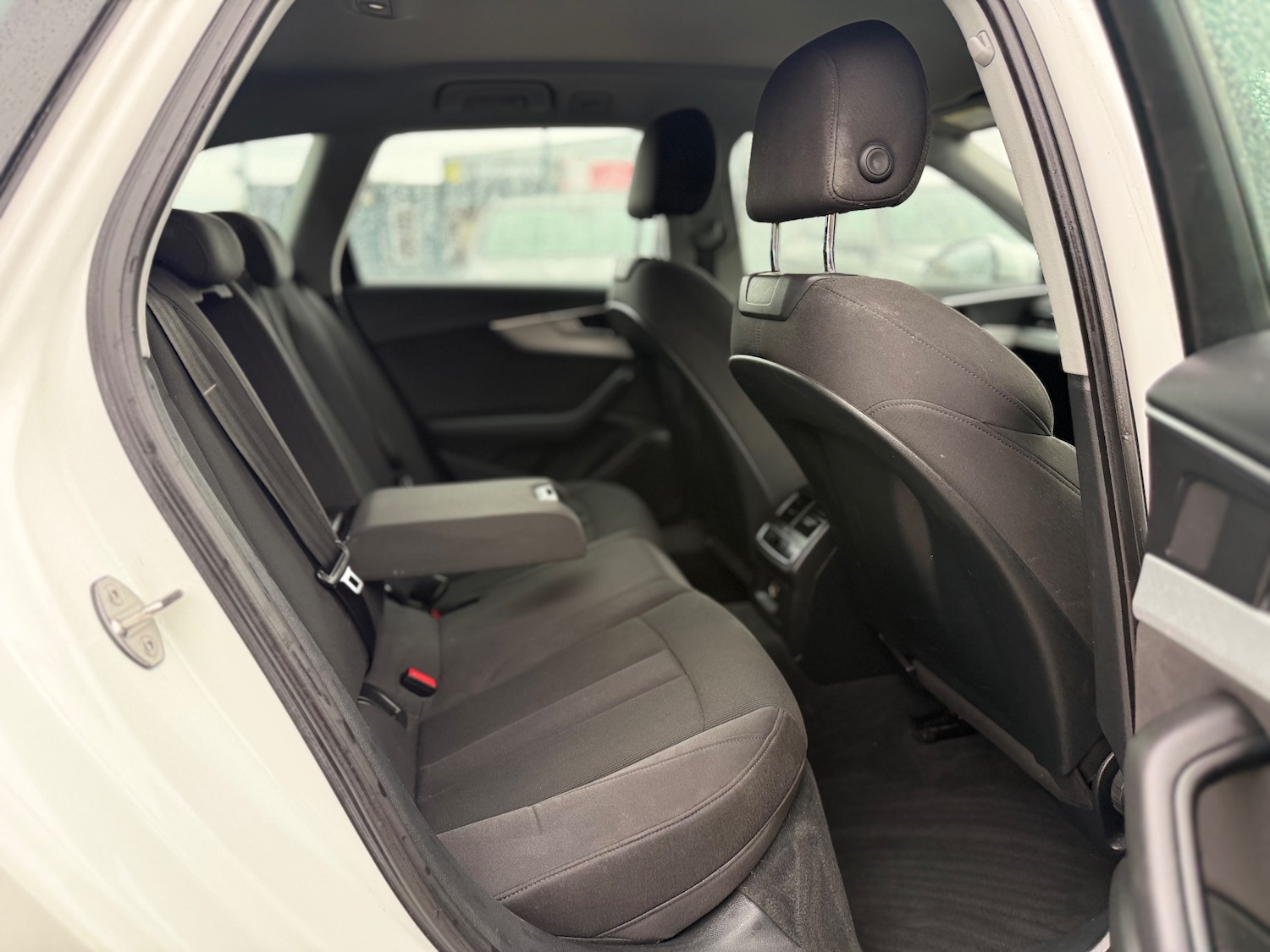 Used Audi A4 Avant 2016 for sale - 76313790: Photo 24