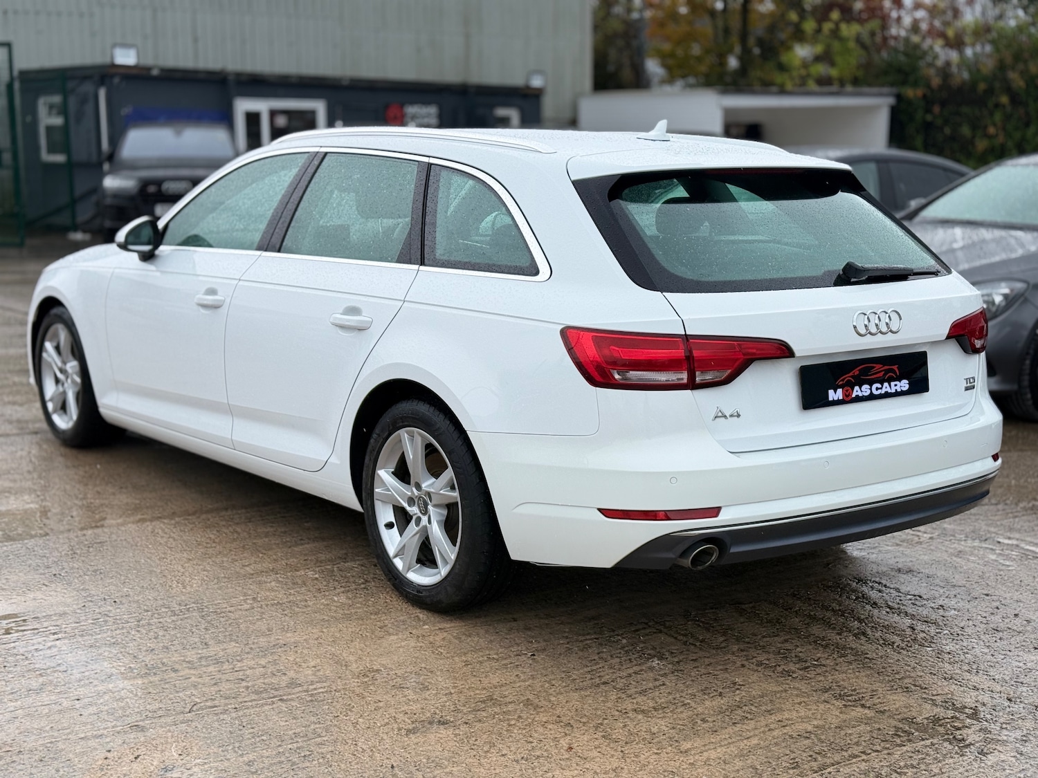 Used Audi A4 Avant 2016 for sale - 76313790: Photo 3