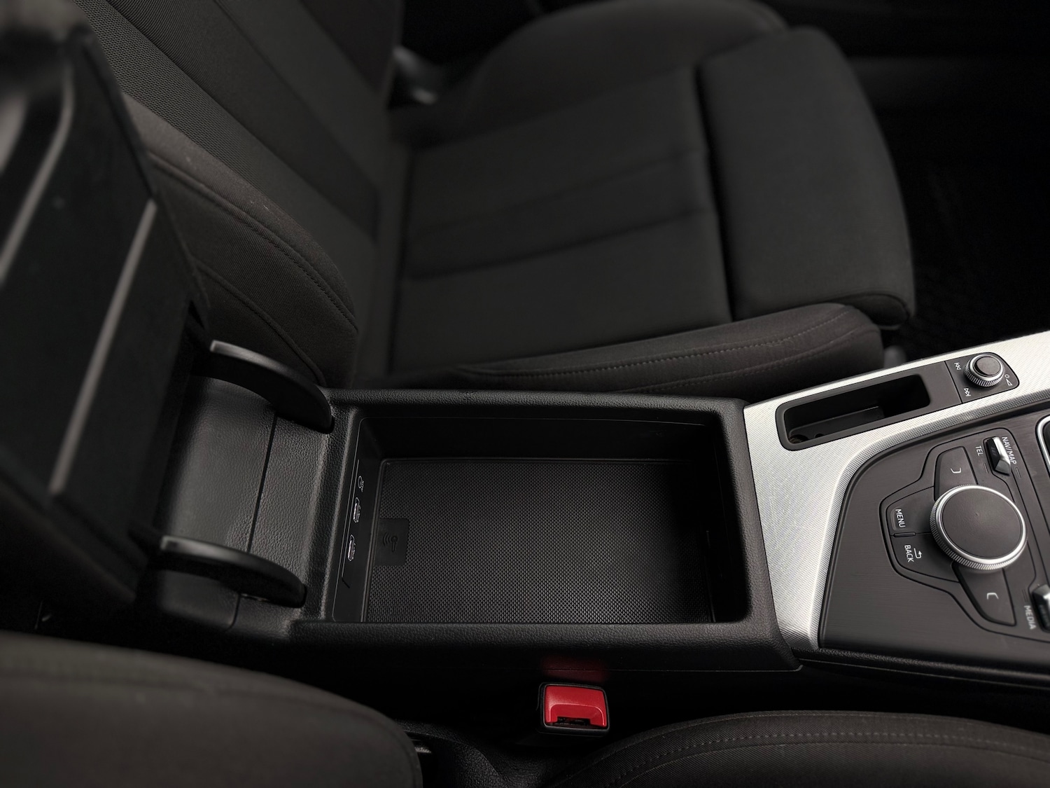 Used Audi A4 Avant 2016 for sale - 76313790: Photo 45