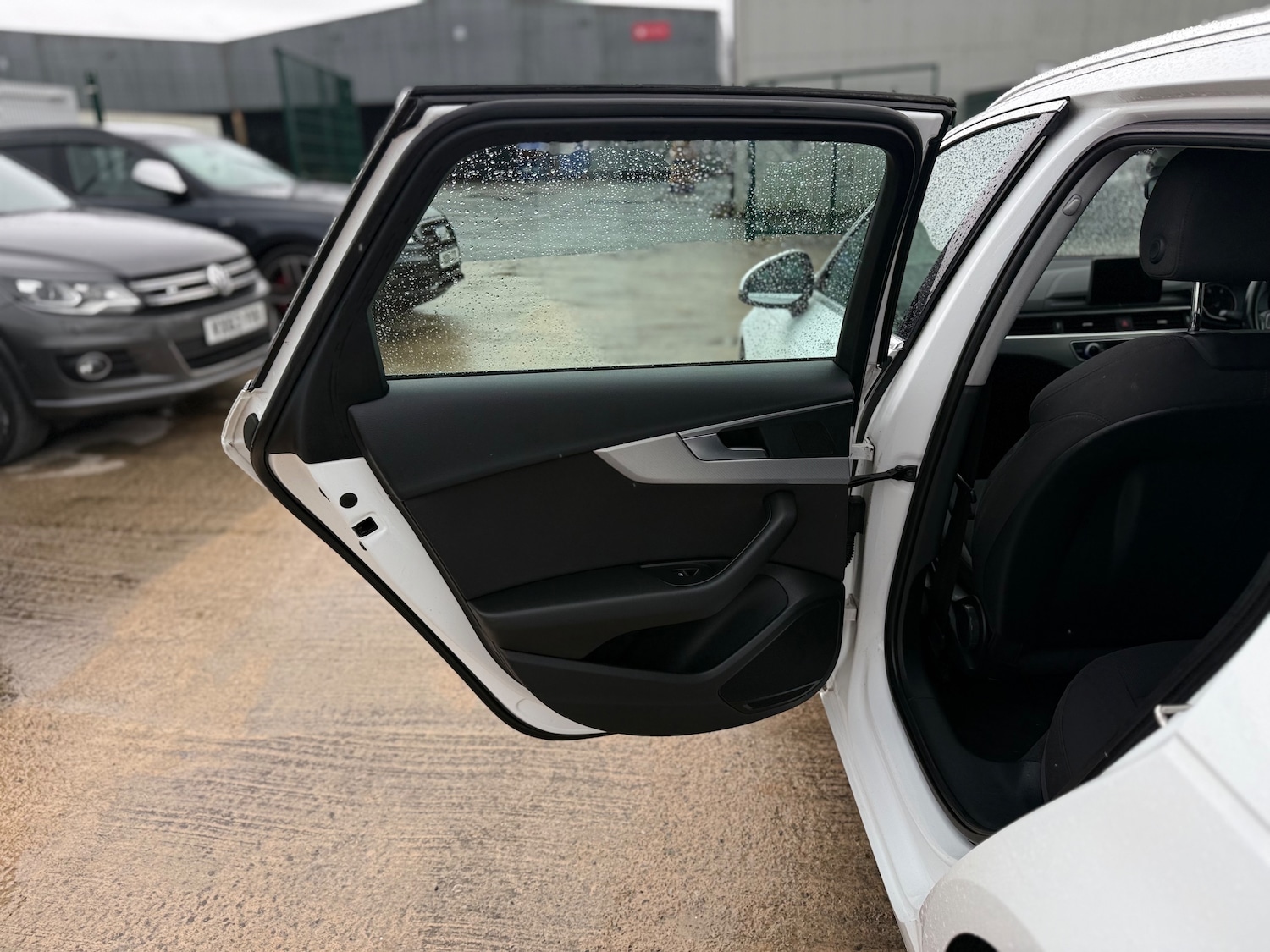 Used Audi A4 Avant 2016 for sale - 76313790: Photo 50