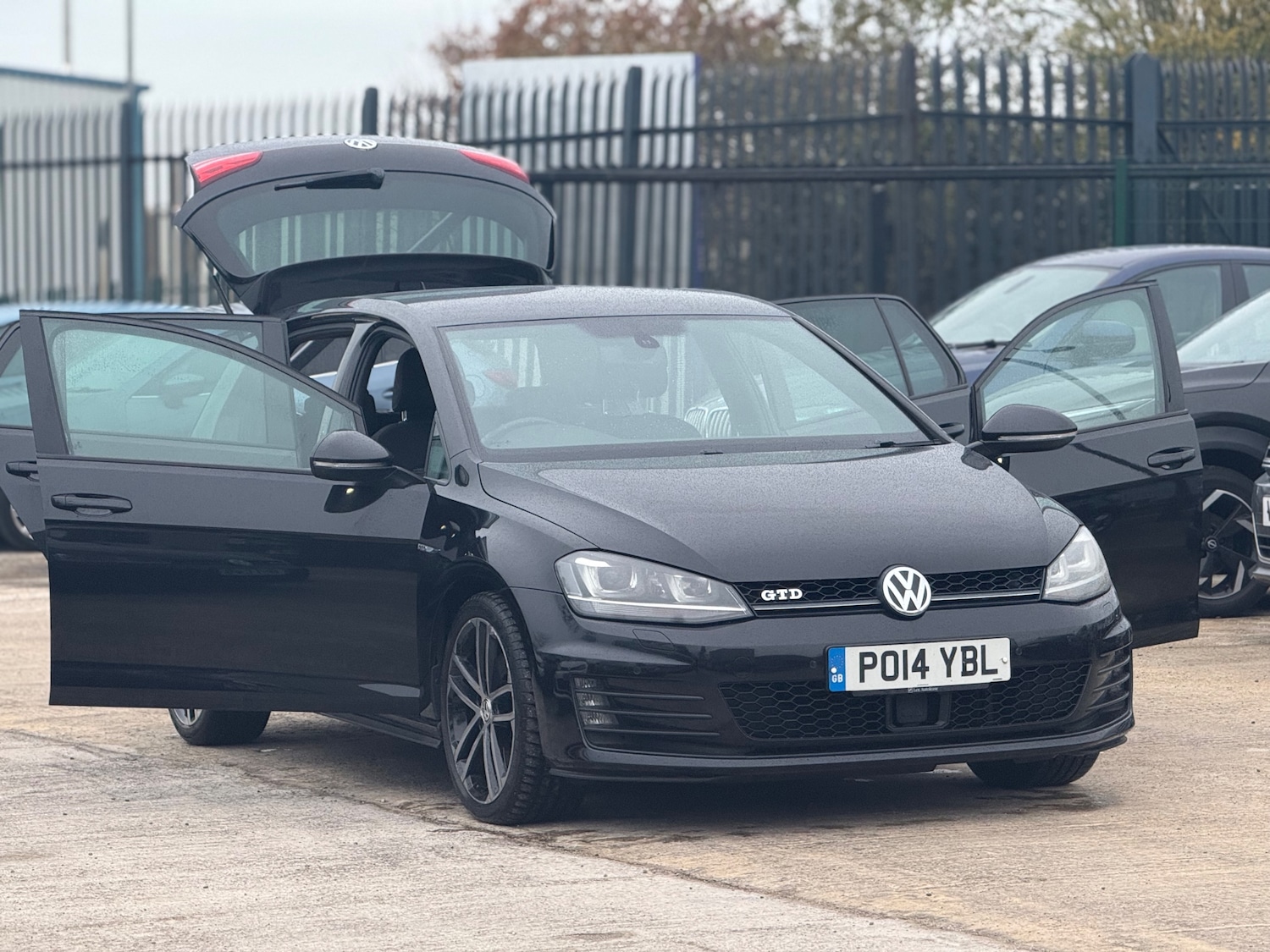 Used Volkswagen Golf 2014 for sale - 76416511: Photo 10