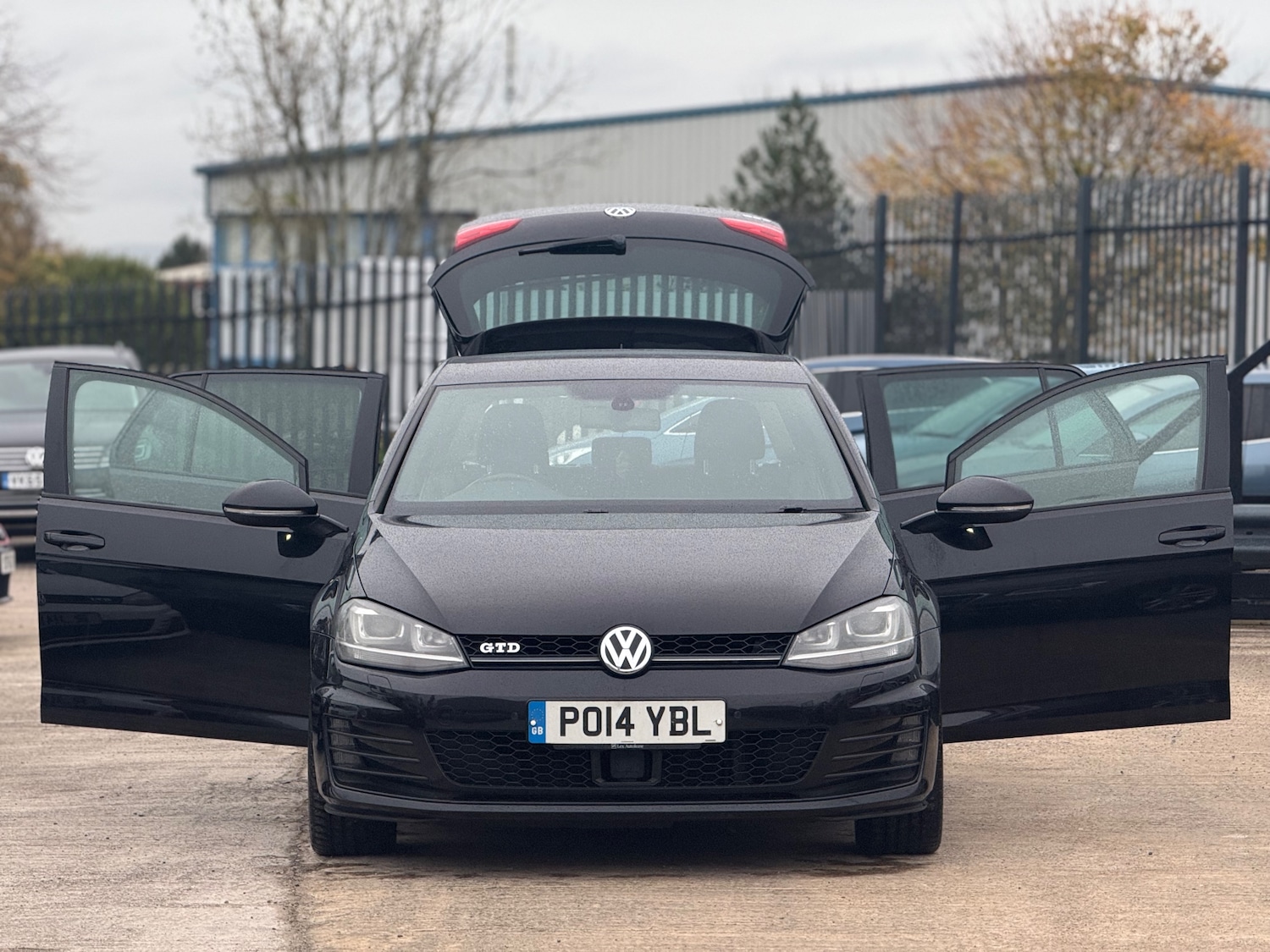 Used Volkswagen Golf 2014 for sale - 76416511: Photo 11