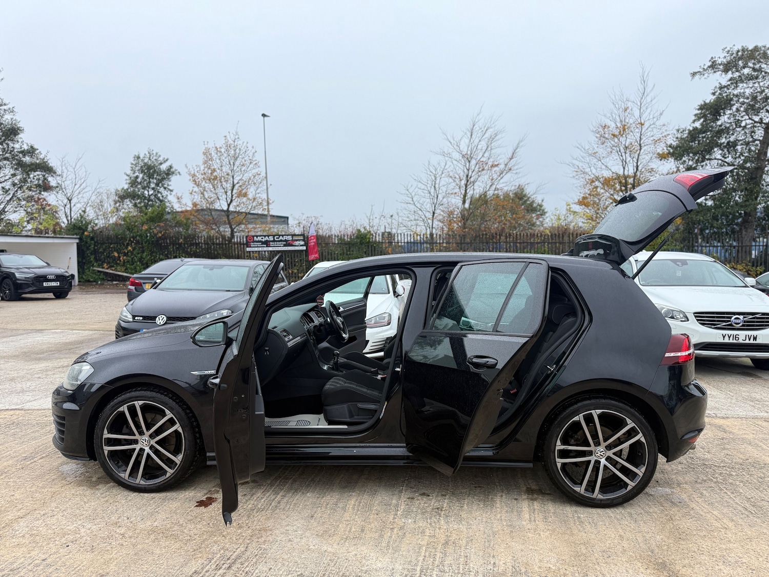 Used Volkswagen Golf 2014 for sale - 76416511: Photo 13