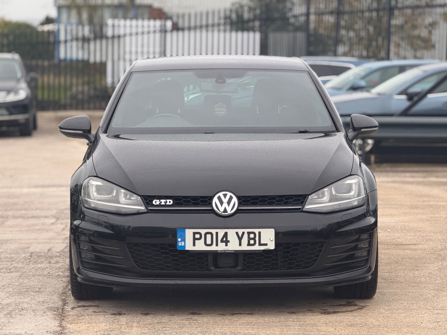 Used Volkswagen Golf 2014 for sale - 76416511: Photo 2