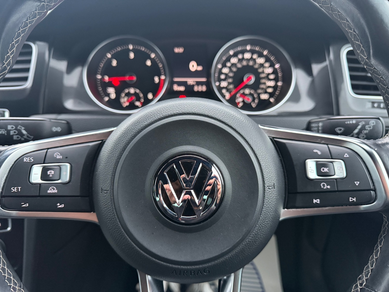 Used Volkswagen Golf 2014 for sale - 76416511: Photo 24